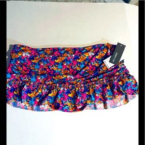 Kenneth Cole Reaction XL bikini bottom. NWT. Never worn. Has hygienic liner.